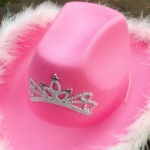 30.-How-to-Put-a-Fashionable-Look-with-a-Pink-Cowboy-Hat